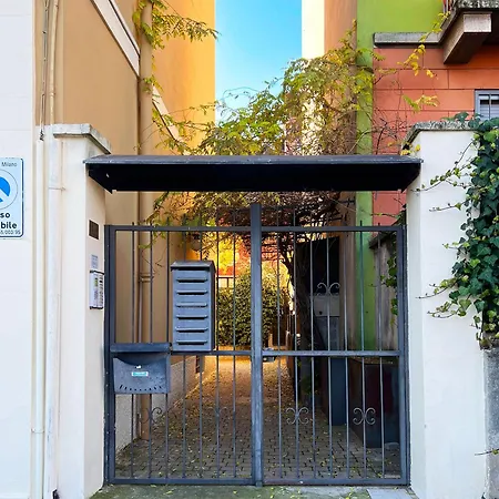 Independent Design Loft With Private Terrace - * Milánó